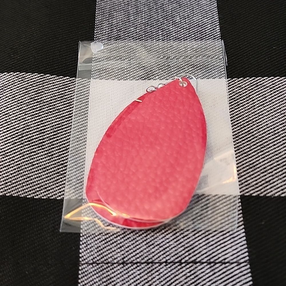 NWT Leather Teardrop Hypoallergenic Red Earrings